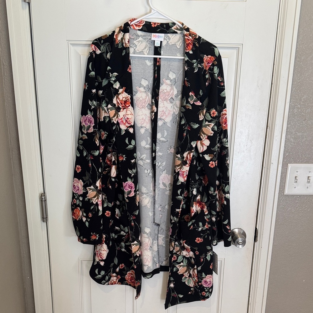 LuLaRoe Black Floral Long Gwen Blazer